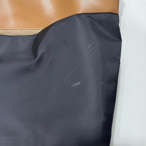 Large Travel Bag - Picture 5 of 7